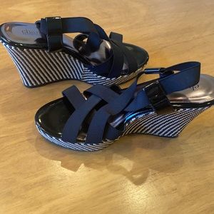 Size 8 wedges